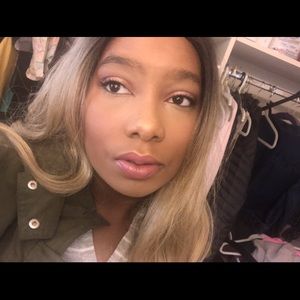 Meet your Posher, Miracle